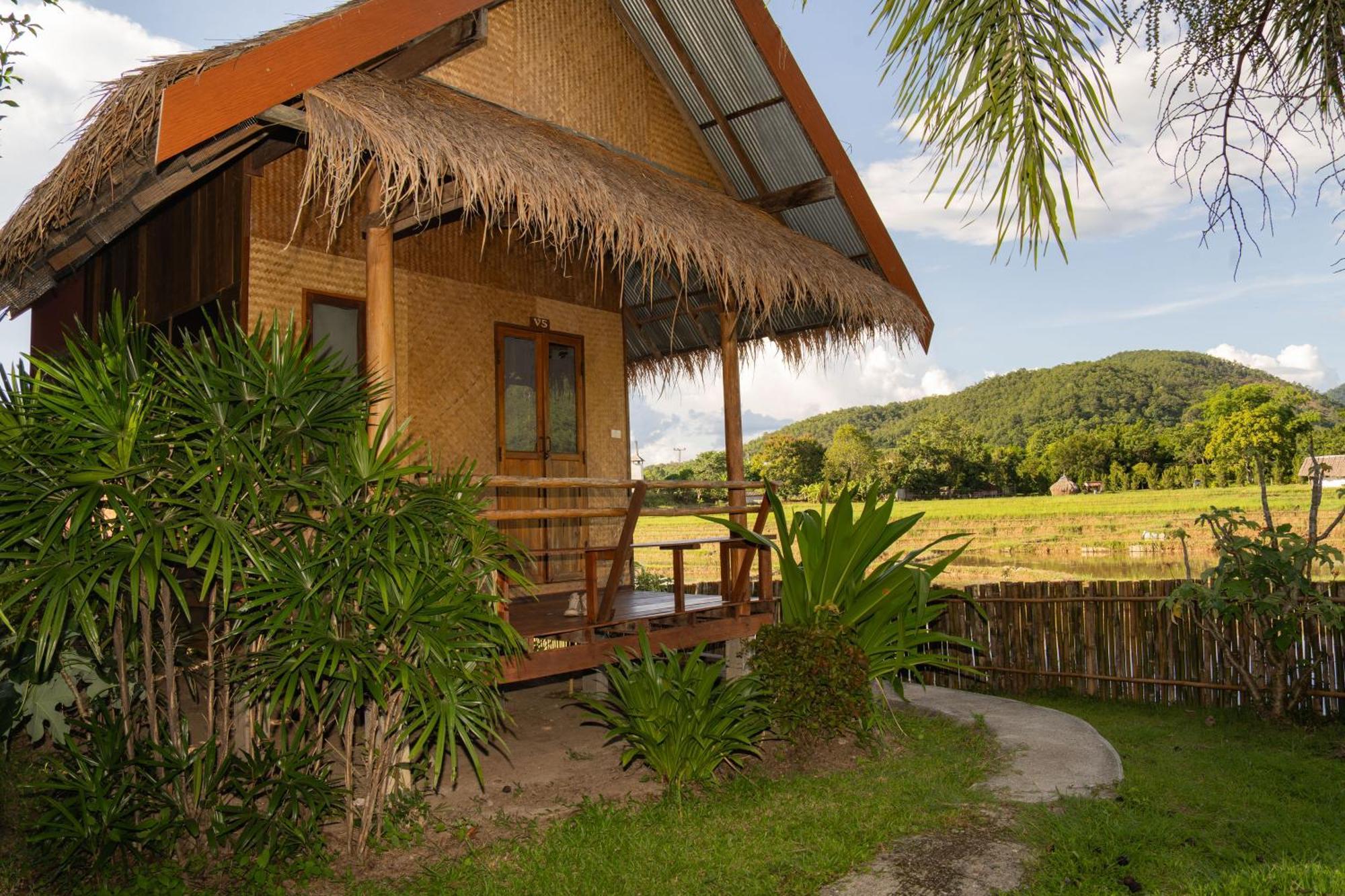 Butterfly Hostel, Pai Exteriör bild