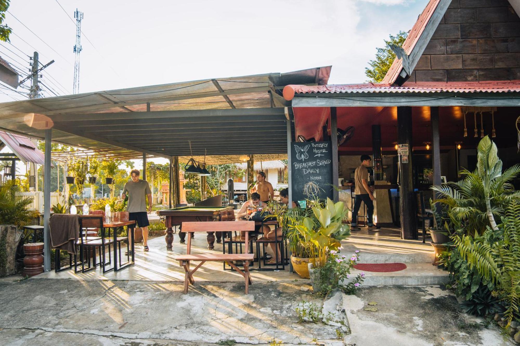 Butterfly Hostel, Pai Exteriör bild