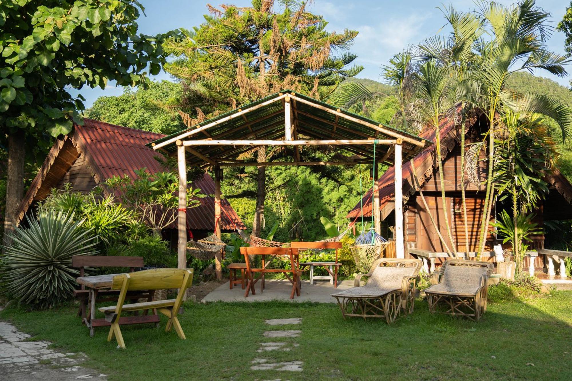 Butterfly Hostel, Pai Exteriör bild